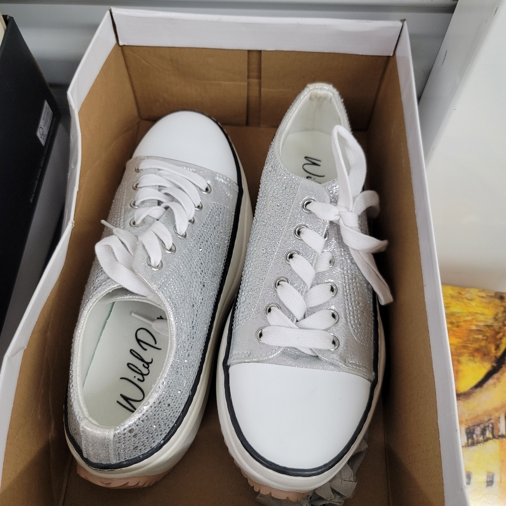 Women Sneakers